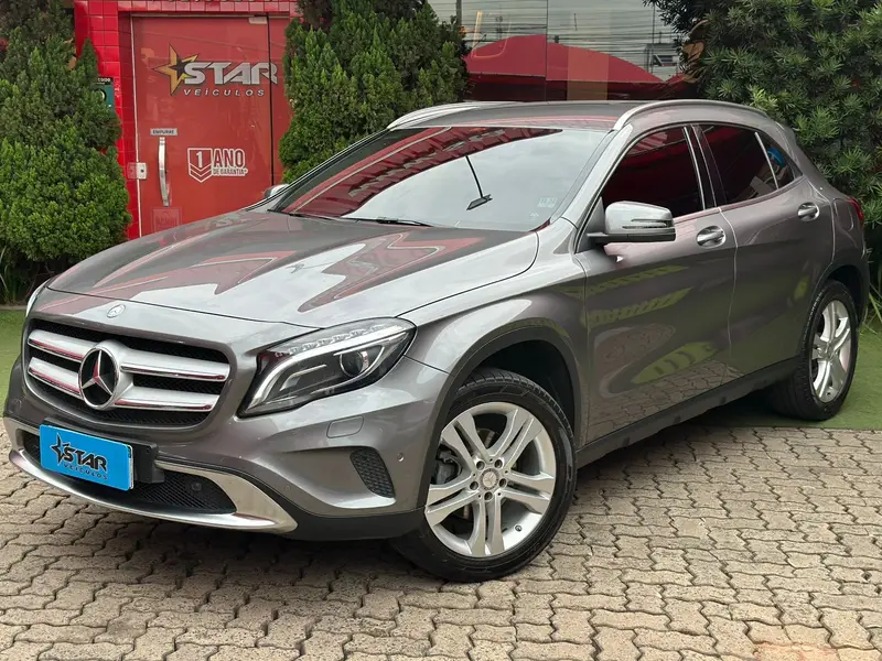 Mercedes-Benz GLA 200 1.6 Advance