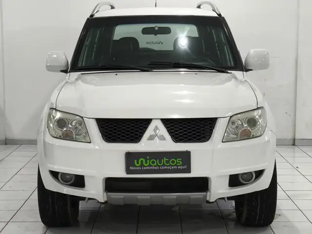 Carro Mitsubishi Pajero TR4 2011 GLS 2.0 16V (Flex)