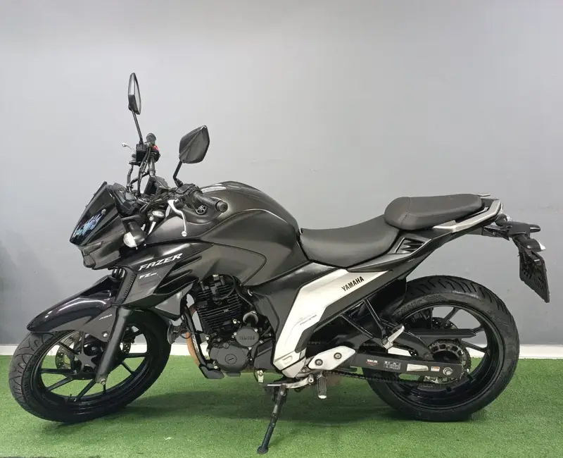 Yamaha Fazer FZ25 Flex