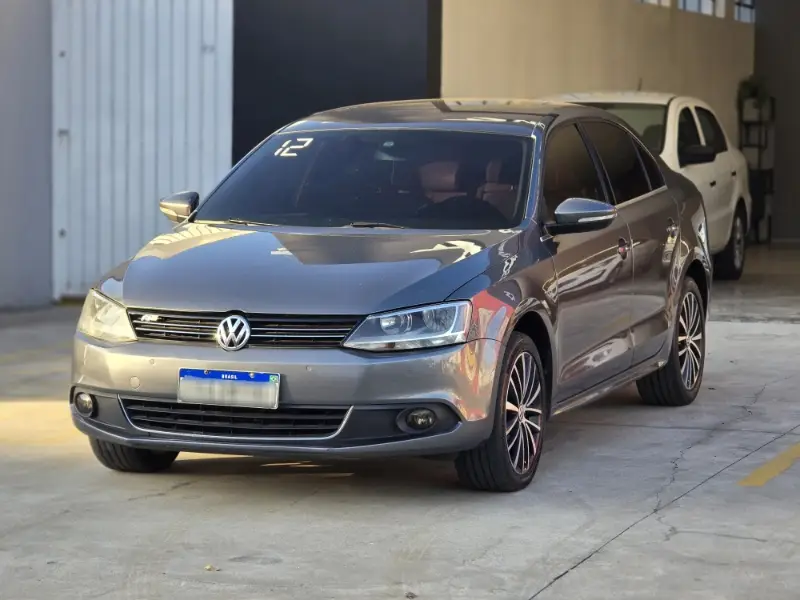 Volkswagen Jetta 2.0 TSI Highline DSG