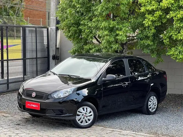 Carro Fiat Grand Siena 2021 Attractive 1.0 (Flex)