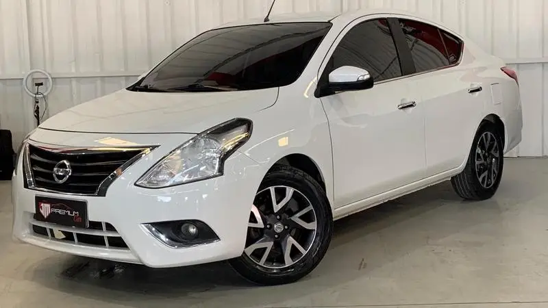 Nissan Versa 1.0 12V (Flex)
