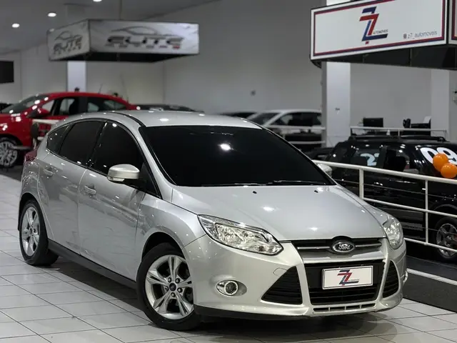 Carro Ford Focus Hatch 2015 S 1.6 16V TiVCT