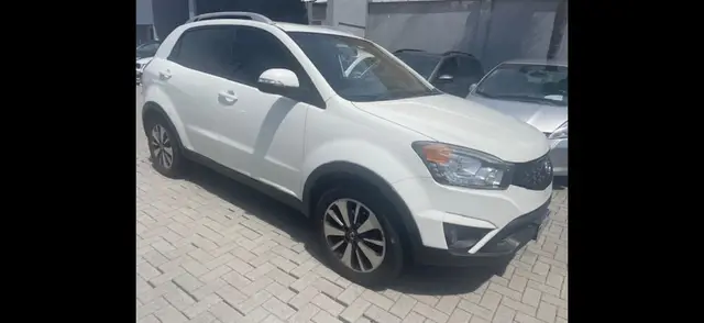 Carro SsangYong Korando 2015 2.0 GLS Executivo AWD