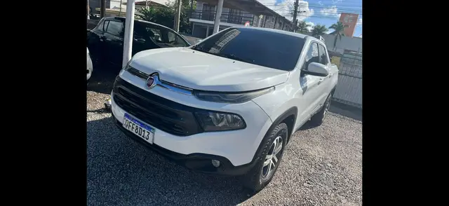 Carro Fiat Toro 2017 Freedom 2.4 TigerShark AT9 (Flex)