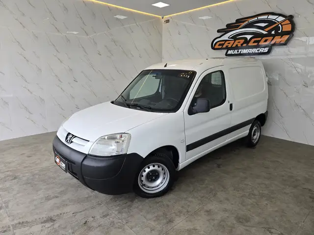 Carro Peugeot Partner 2017 Furgão 1.6 16V (Flex)