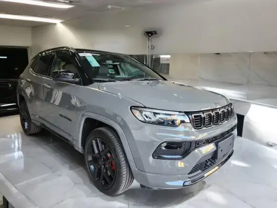 Carro Jeep Compass 2025 Blackhawk