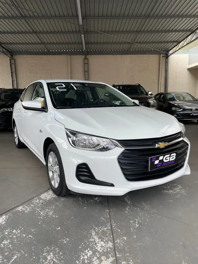 Carro Chevrolet Onix Plus 2021 1.0 LT (Flex)