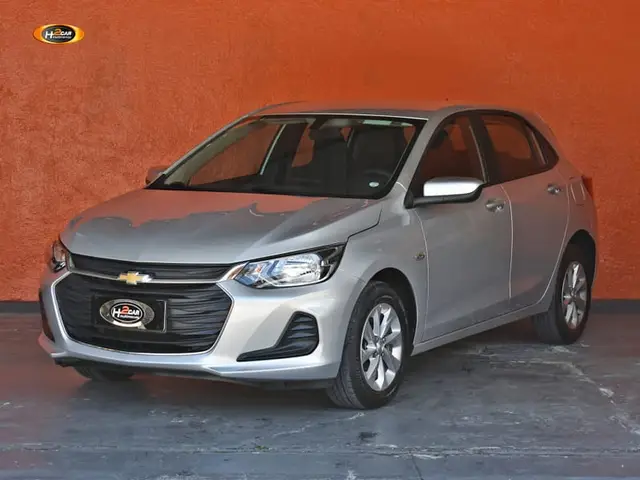 Carro Chevrolet Onix 2023 LT 1.0