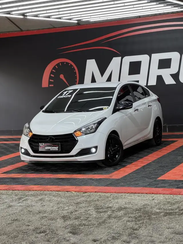 Carro Hyundai HB20S 2017 1.0 Comfort Plus (Flex)