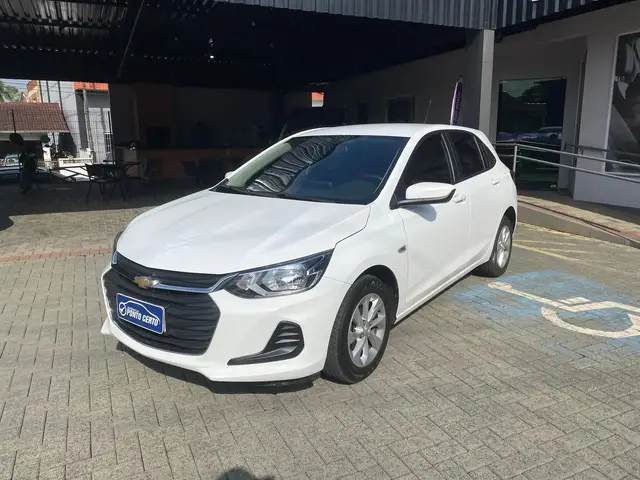 Carro Chevrolet Onix 2023 LT 1.0