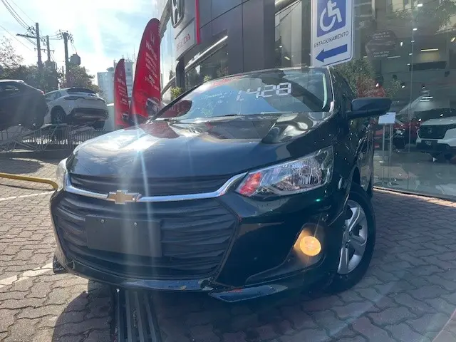 Carro Chevrolet Onix 2024 1.0