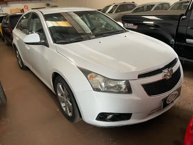 Carro Chevrolet Cruze 2013 LT 1.8 16V Ecotec (Flex)