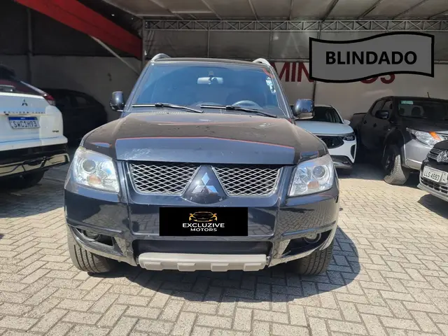 Carro Mitsubishi Pajero TR4 2015 2.0 16V 4x2 (Flex)