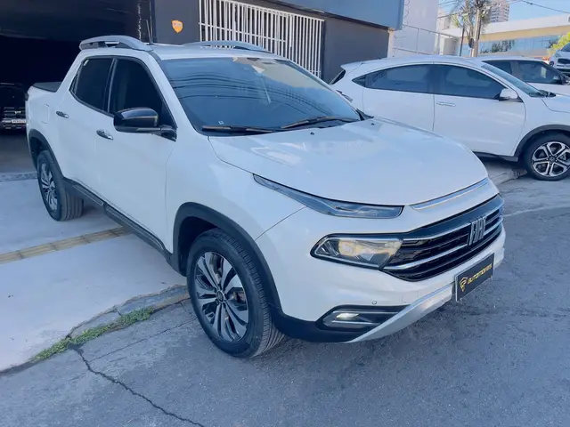 Carro Fiat Toro 2022 Volcano 2.0 TDI 4x4 (Aut)