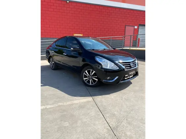 Carro Nissan Versa 2018 1.6 16V Unique CVT (Flex)