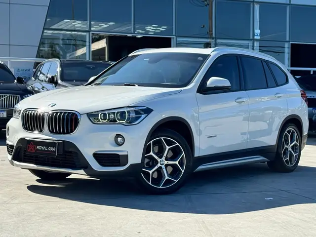 Carro BMW X1 2018 2.0 sDrive20i X-Line ActiveFlex
