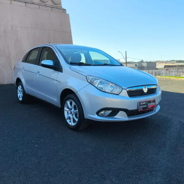 Carro Fiat Grand Siena 2015 Evo Attractive 1.4 8V (Flex)
