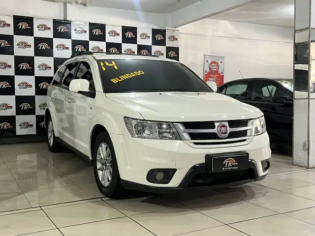 Carro Fiat Freemont 2014 2.4 16V Precision (Aut)