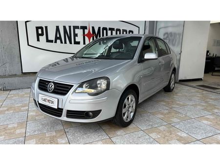 Polo Sedan Comfortline 1.6 8V (Flex)