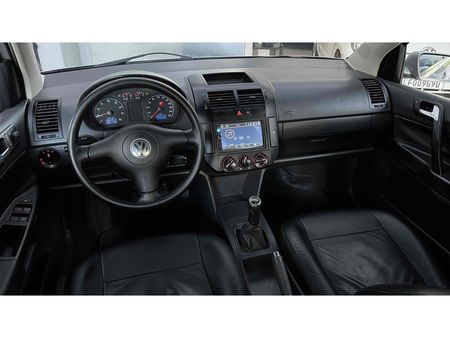 Polo Sedan Comfortline 1.6 8V (Flex)