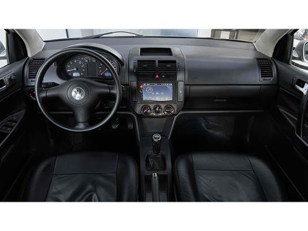 Polo Sedan Comfortline 1.6 8V (Flex)