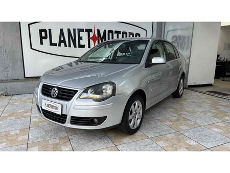 Polo Sedan Comfortline 1.6 8V (Flex)