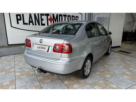 Polo Sedan Comfortline 1.6 8V (Flex)