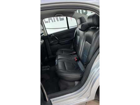 Polo Sedan Comfortline 1.6 8V (Flex)