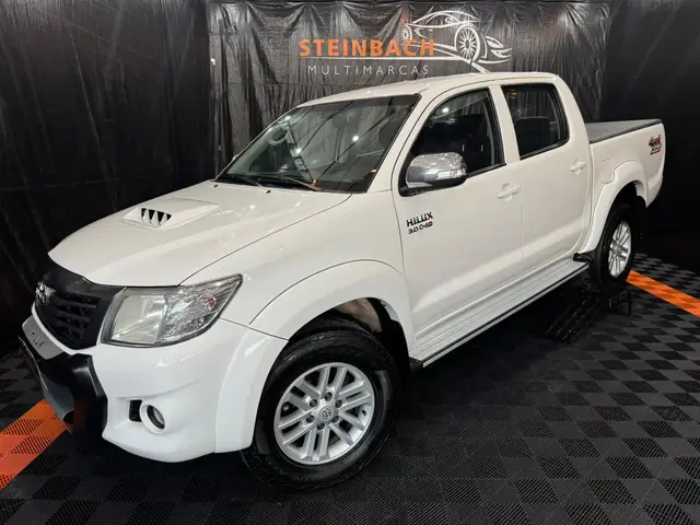 Carro Toyota Hilux Cabine Dupla 2015 Hilux 3.0 TDI 4x4 CD SRV (Aut)