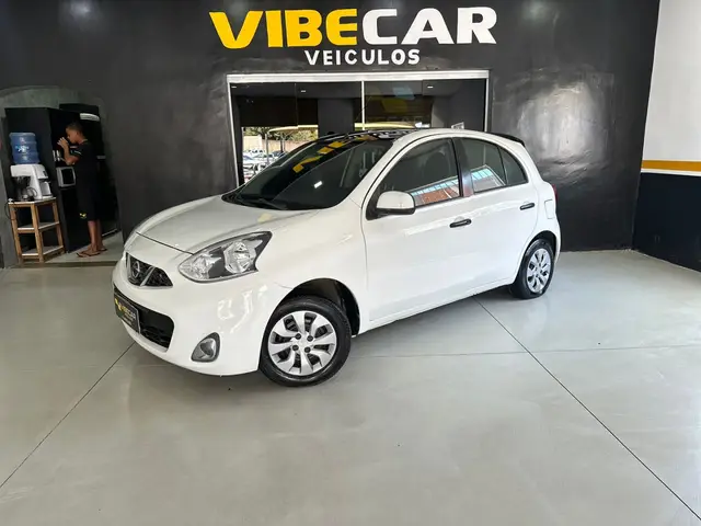 Carro Nissan March 2015 1.0 16V (Flex)