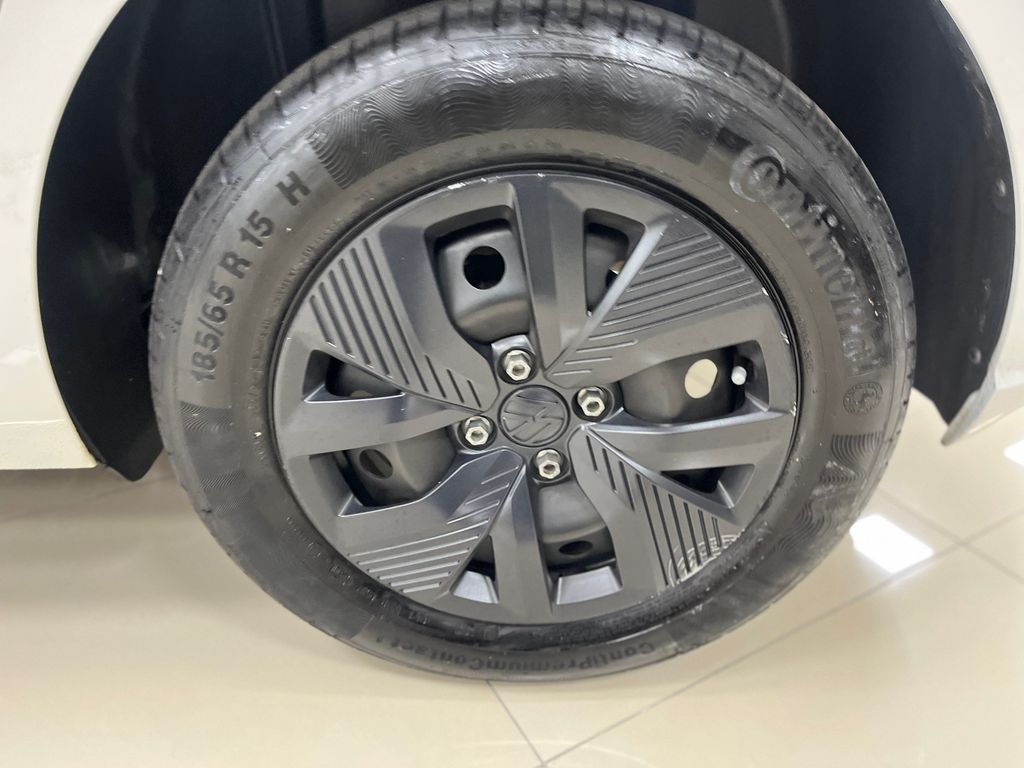 Polo Track 1.0 Flex 12V 5p