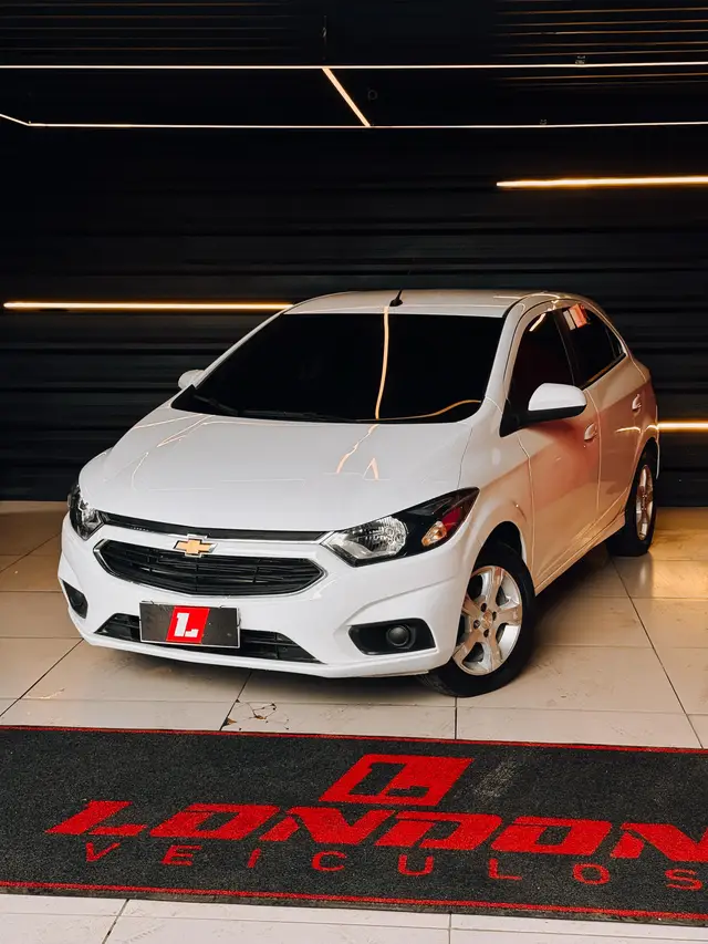Carro Chevrolet Onix 2019 1.4 LT SPE/4