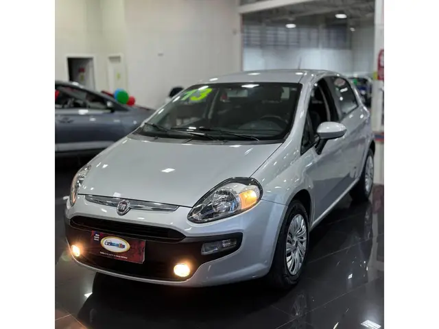 Carro Fiat Punto 2013 Attractive 1.4 (Flex)