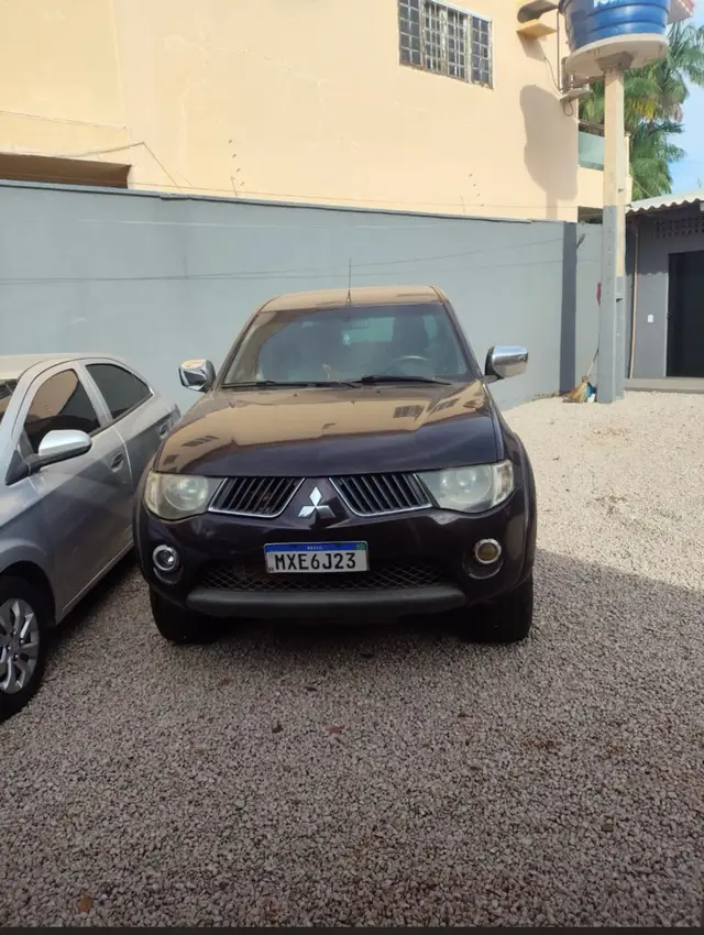Carro Mitsubishi L200 Triton Sport 2010 L 200 Triton HPE 4x4 3.2 (aut) (cab. dupla)