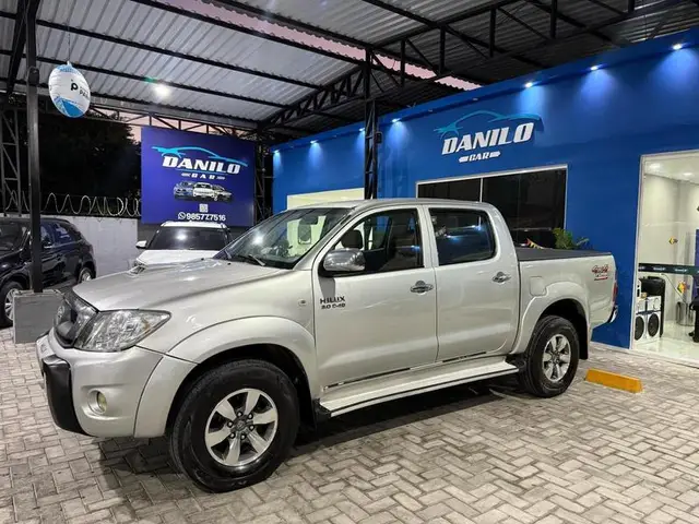 Carro Toyota Hilux Cabine Dupla 2010 Hilux 2.7 SR CD 4x2 (Flex)