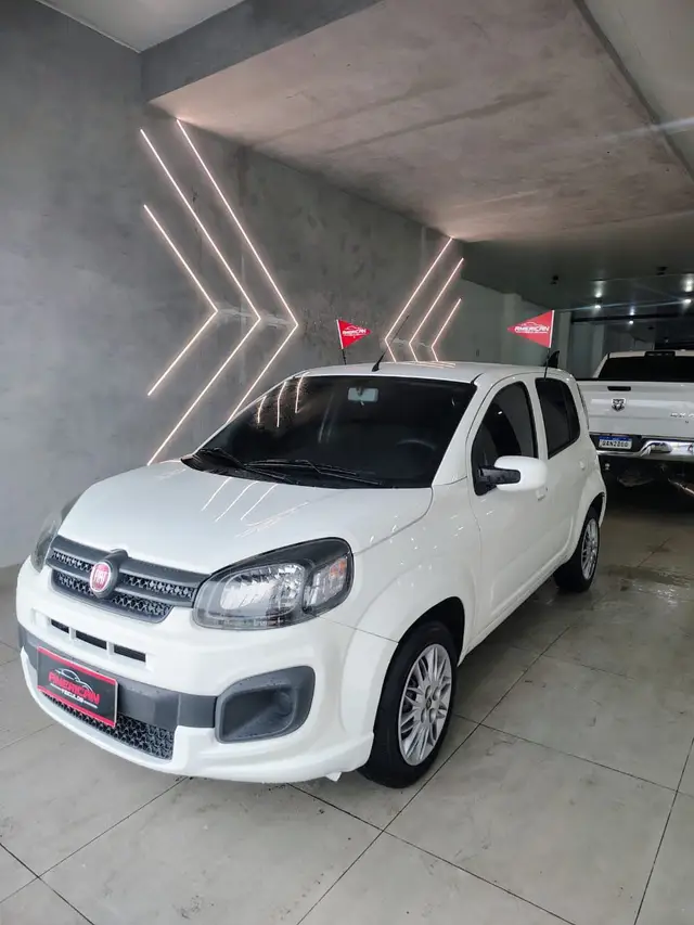 Carro Fiat Uno 2021 Attractive 1.0