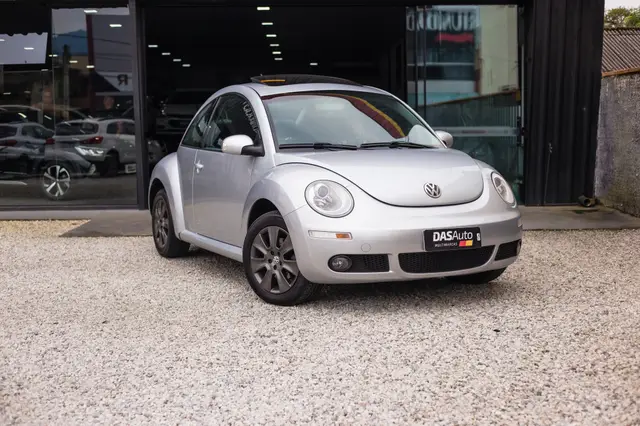 Carro Volkswagen New Beetle 2010 2.0 (Aut)