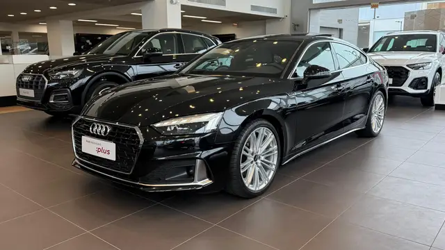 Carro Audi Q5 2024 Performance 2.0 TFSIe S.Tr. Qt (Hib.)