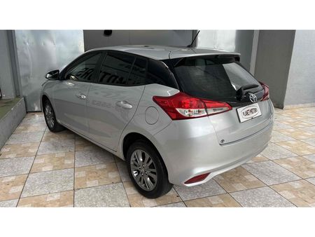 Yaris 1.5 XL Plus Connect CVT (Flex)