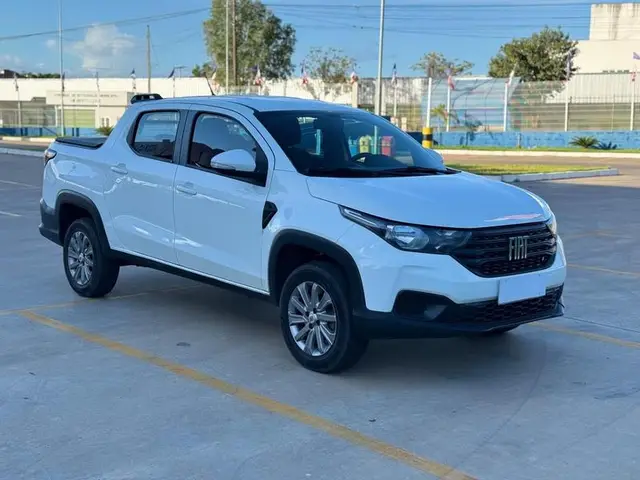 Carro Fiat Strada 2023 Freedom 1.3 CD (Flex)