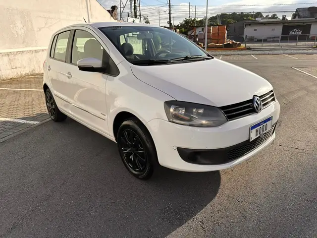 Carro Volkswagen Fox 2012 1.6 VHT (Flex)