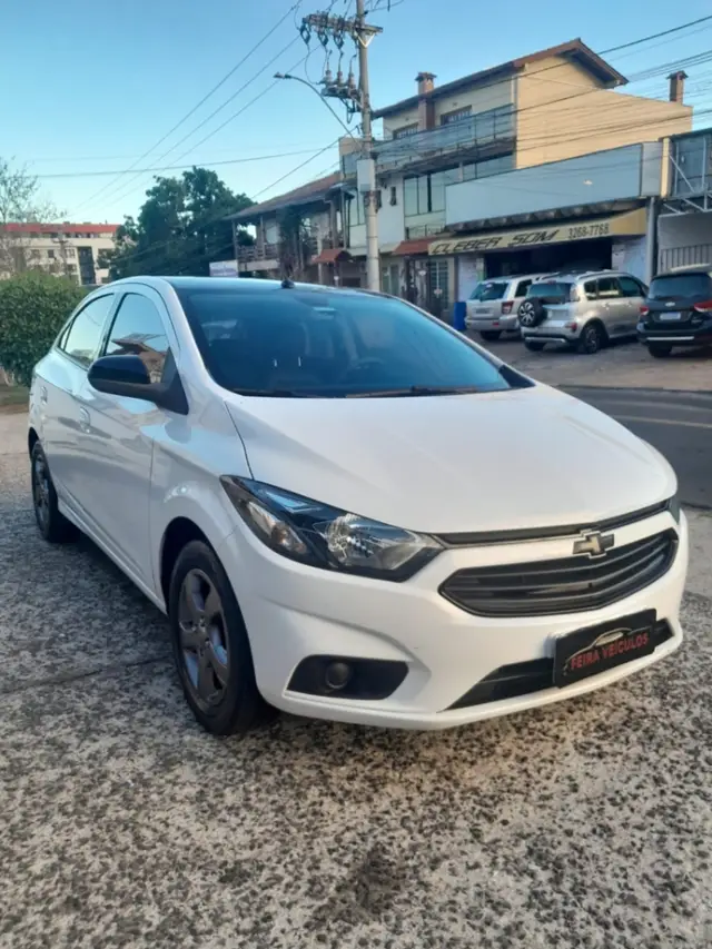 Carro Chevrolet Onix 2019 1.4 LT SPE/4 (Aut)
