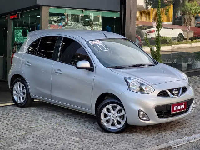 Carro Nissan March 2017 1.0 12V SV (Flex)