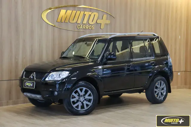 Carro Mitsubishi Pajero TR4 2015 2.0 16V 4x2 (Flex) (Aut)