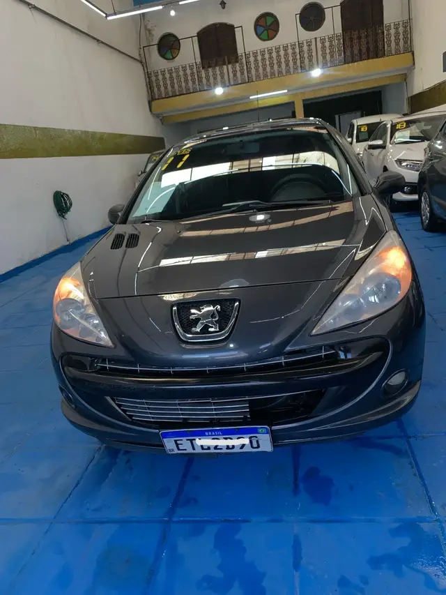 Carro Peugeot 207 Sedan 2011 207 Passion XR Sport 1.4(10 Anos Brasil) (Flex)