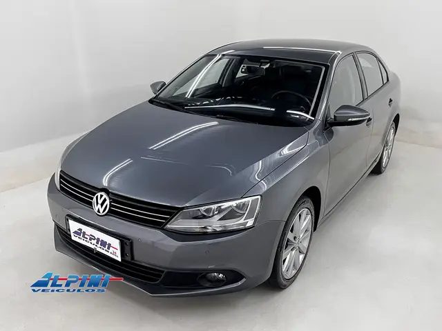 Carro Volkswagen Jetta 2014 2.0 Comfortline Tiptronic (Flex)