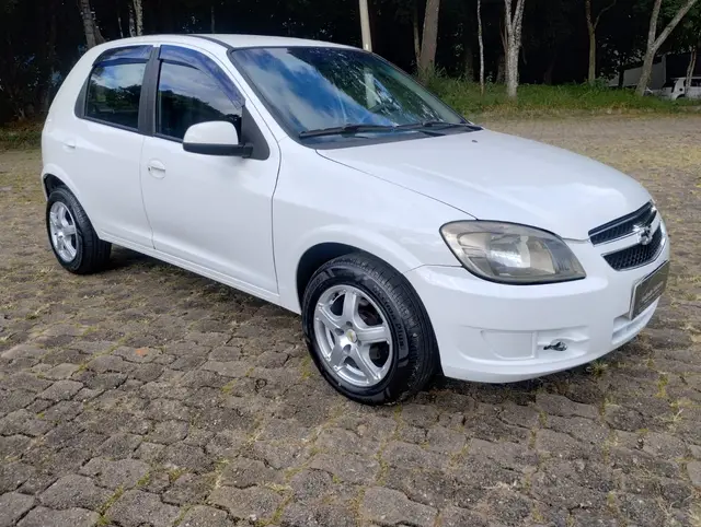 Carro Chevrolet Celta 2014 LT 1.0 (Flex)