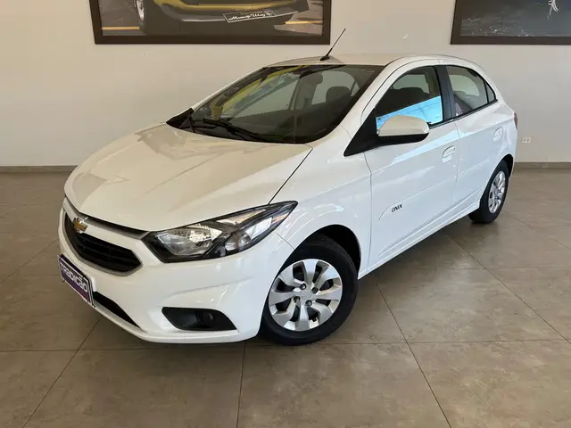 Carro Chevrolet Onix 2019 LT 1.0 Turbo (Flex)
