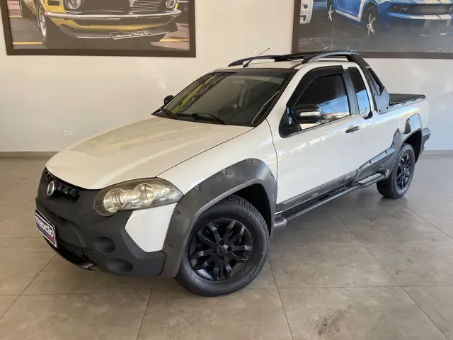 Carro Fiat Strada 2013 Adventure 1.8 16V (Flex) (Cabine Estendida)
